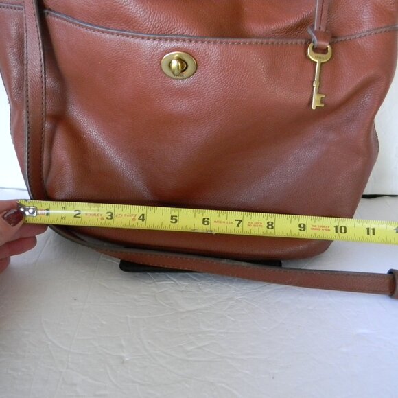 Fossil Tallula Hobo Shoulder Bag Crossbody Brown Leather Turnlock Bucket Purse - Picture 3 of 9